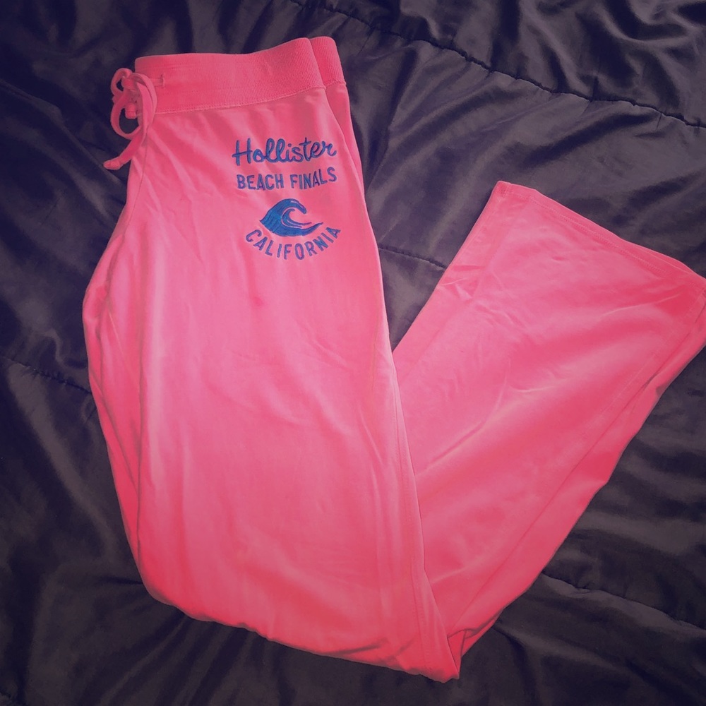 💕Bright pink AUTHENTIC Hollister sweatpants💕